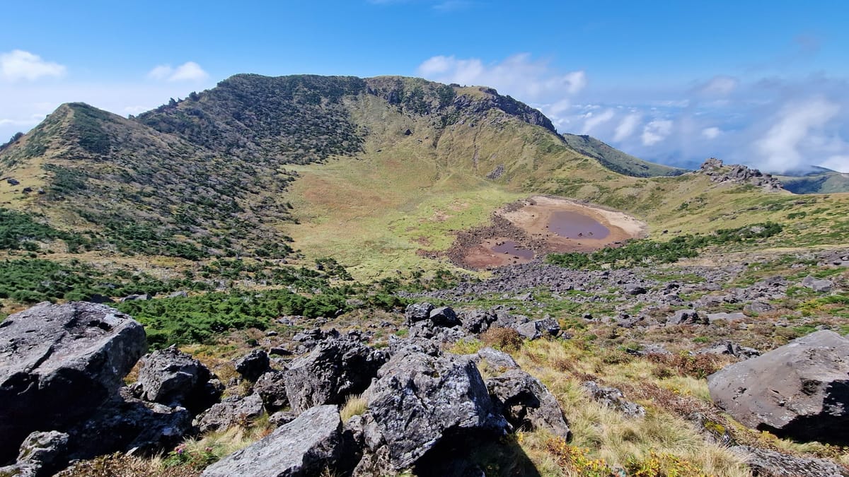 Hallasan (1.950 m) – Koreas höchster Berg auf Jeju Island